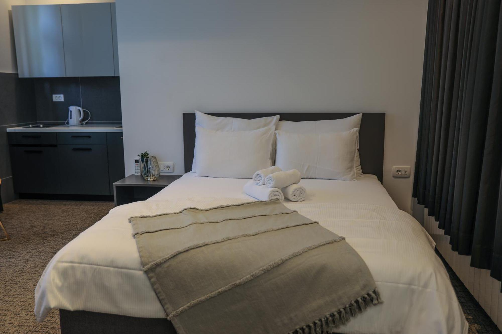 Studio Apartments Visit Point Szarajevó Kültér fotó